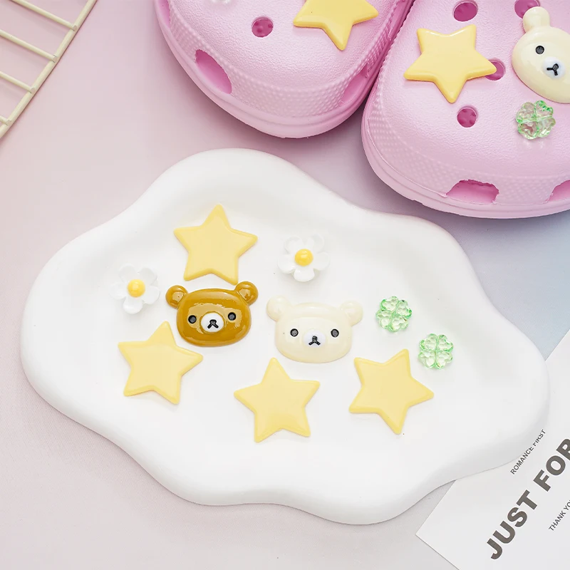 New Christmas DIY Gift Shoes Charms Removable Cute Four-Leaf Clover Bear Stars Shoe Accessories for Girls Women Summer Shoes