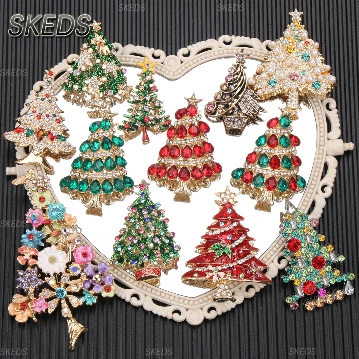 SKEDS 2026 Summer New Design Christmas Tree Brooch Luxury Jewelry Women's High-End Exquisite Pin Badges Wedding Corsage
