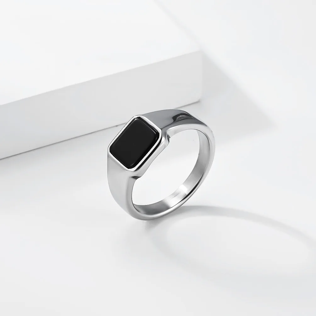 Luxury Designs Black Gemstone Geometric Ring Minimalist Style Titanium Steel Finger Ring For Women Trendy Jewelry Christmas Gift