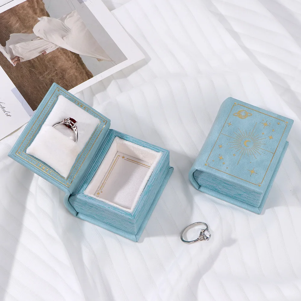 Valentine's Day Proposal Ring Box High-end Retro Engagement Wedding Jewelry Box Magnetic Romantic Birthday Christmas Gift Box