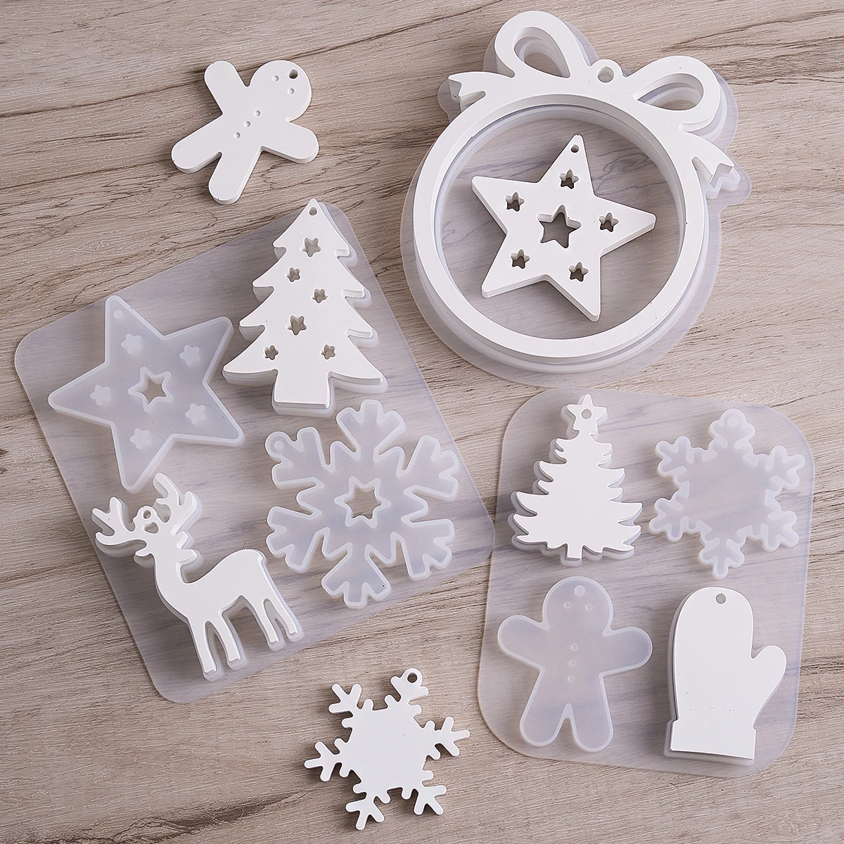 Christmas Series Pendant Silicone Mold DIY Christmas Tree Elk Snows Glove Casting Molds Plaster Resin Jewelry Crafts Making Kit