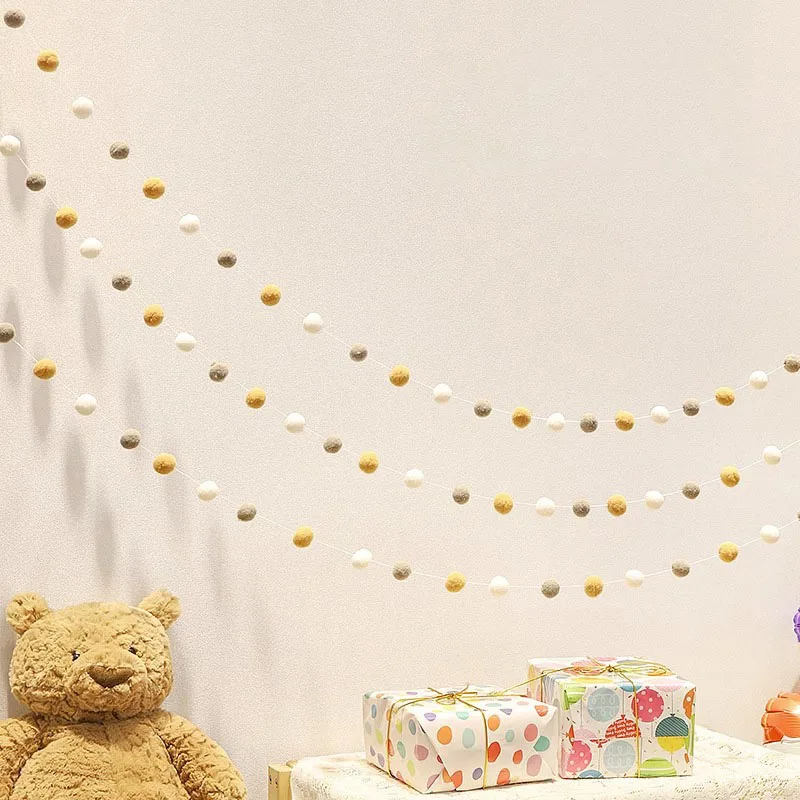 DIY 30pcsX2.5cm Plush Balls Banner Wall Hanging Decor Baby Shower Birthday Party Christmas Garland Party Photo Props Supply