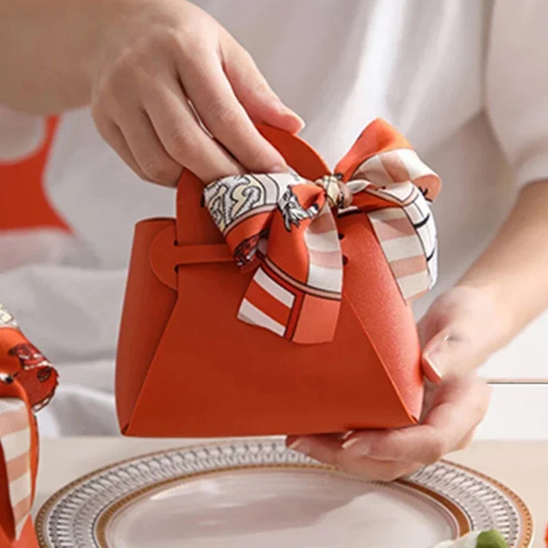 20PCS Leather Gift Bags Bow Ribbon Packaging Bag Wedding Favour Distributions Bags Christmas Candy Packaging Box Mini Handbag