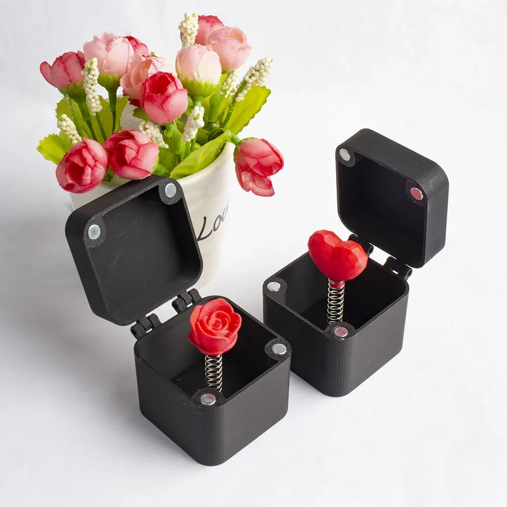 Love Rose Surprise Gift Boxs Christmas Fun Prank Gift Offices Desk Home Decor Valentine's Day Gift Decoration Toys