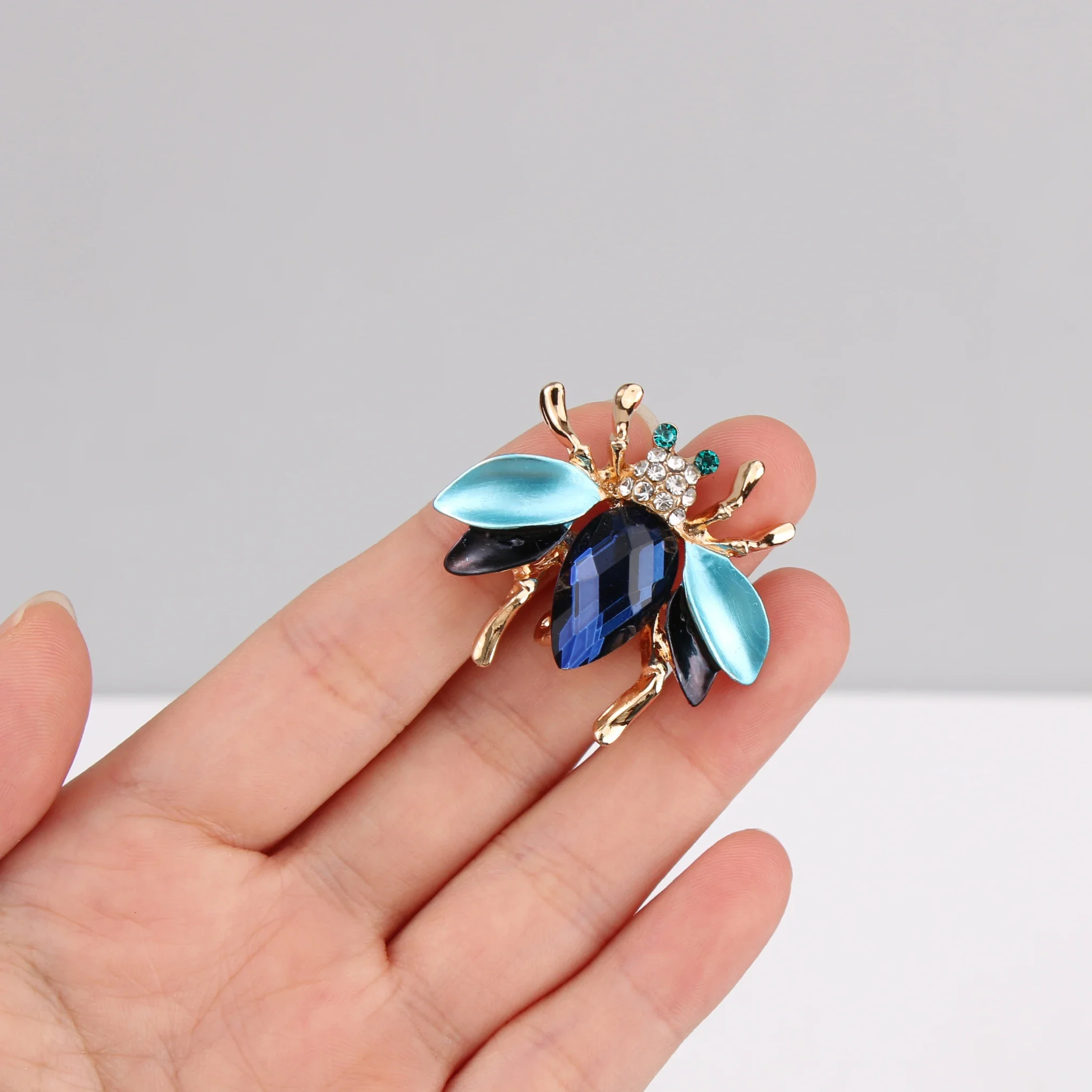 Fashion Corsage Blue Rhinestone Cute Little Bee Pin Unisex Party Holiday Christmas Gift Brooch