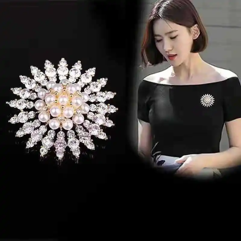 Large Rhinestone Pearl Snowflake Brooches Christmas Snow Brooch Crystal Pin Women Fashion Jewelry