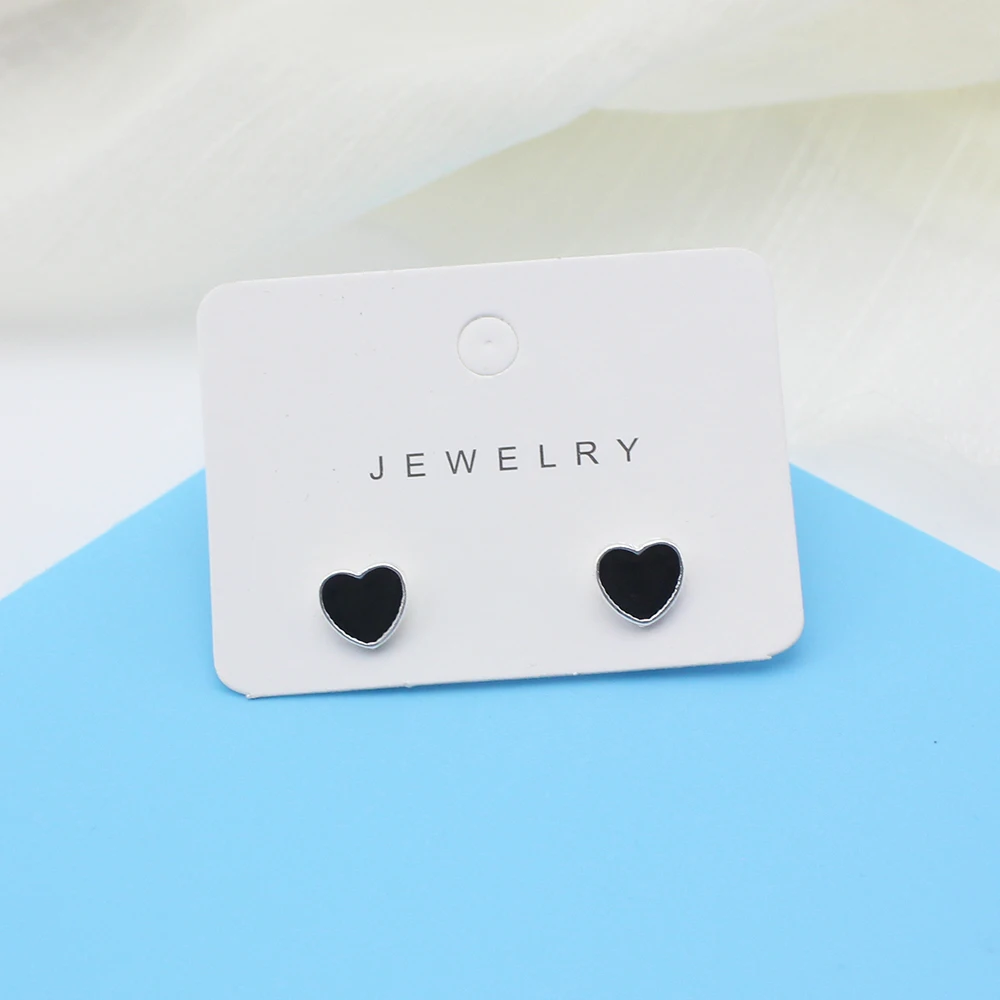Small Black Color Heart Stud Earring for Women Sweet Temperament Mini Simple Jewelry Accessories Wholesale Christmas Day Gift