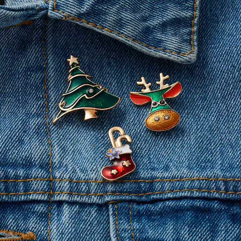 Fashion Xmas Brooch Badge Set for Women Christmas Pins Snowman Snowflake Deer Bell Hat Sock Tree Cartoon Cute Jewelry Gift