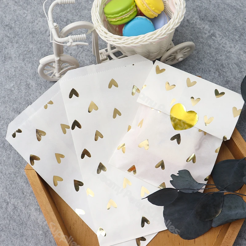 12pcs Thicken Gift Paper Bag Dot Stickers Toffee Sweets Cookies Heart Kraft Paper Bag Christmas Party Craft Bags Pouch Birthday