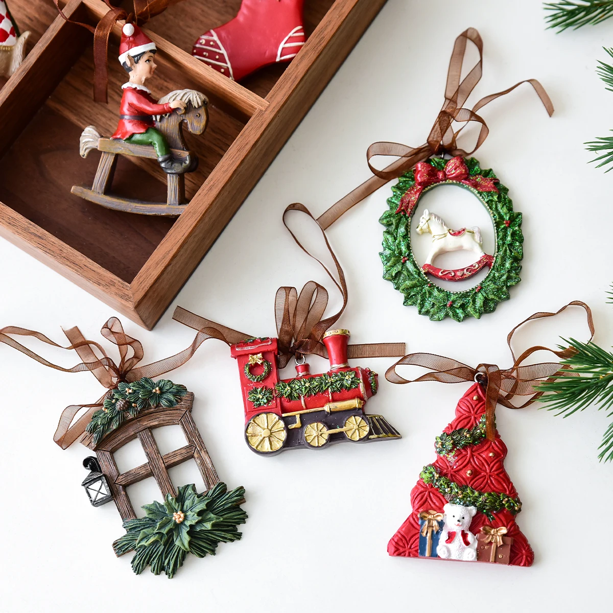1 Piece Christmas Resin Wreath Bell & Bird Hanging Ornament for Home, Window, Christmas, Holiday and Party Decoration