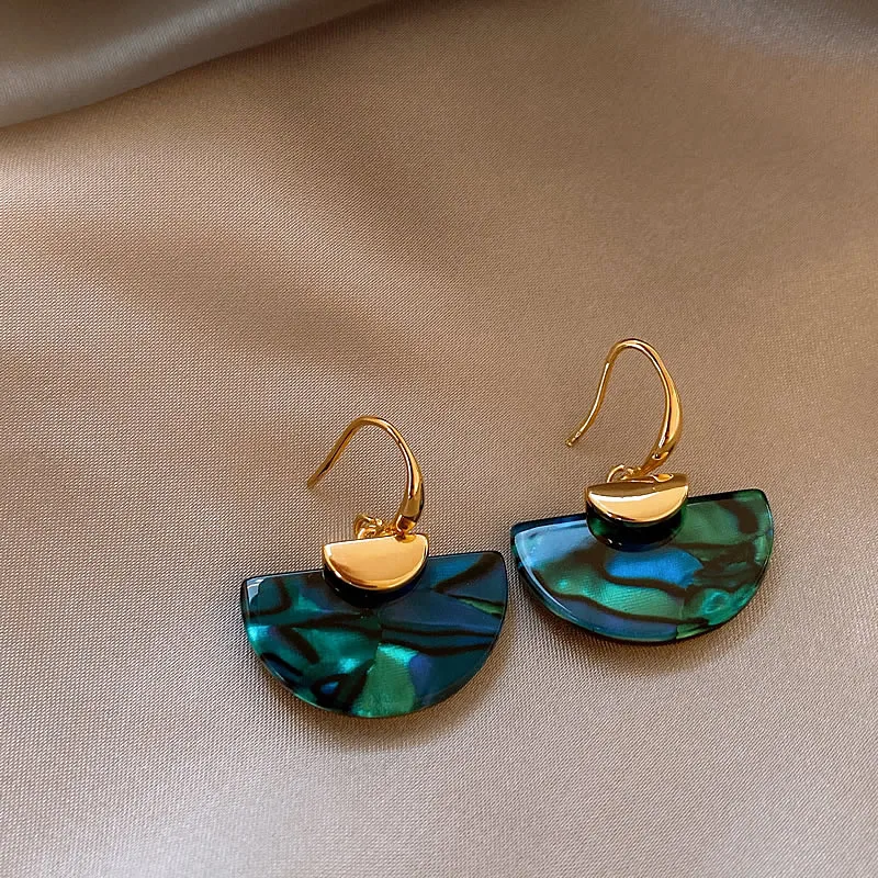 Design Sense Green Texture Fan-shaped Pendant Earrings 2025 New Jewelry Unusual Fashion Accessories For Women's Christmas Earrin