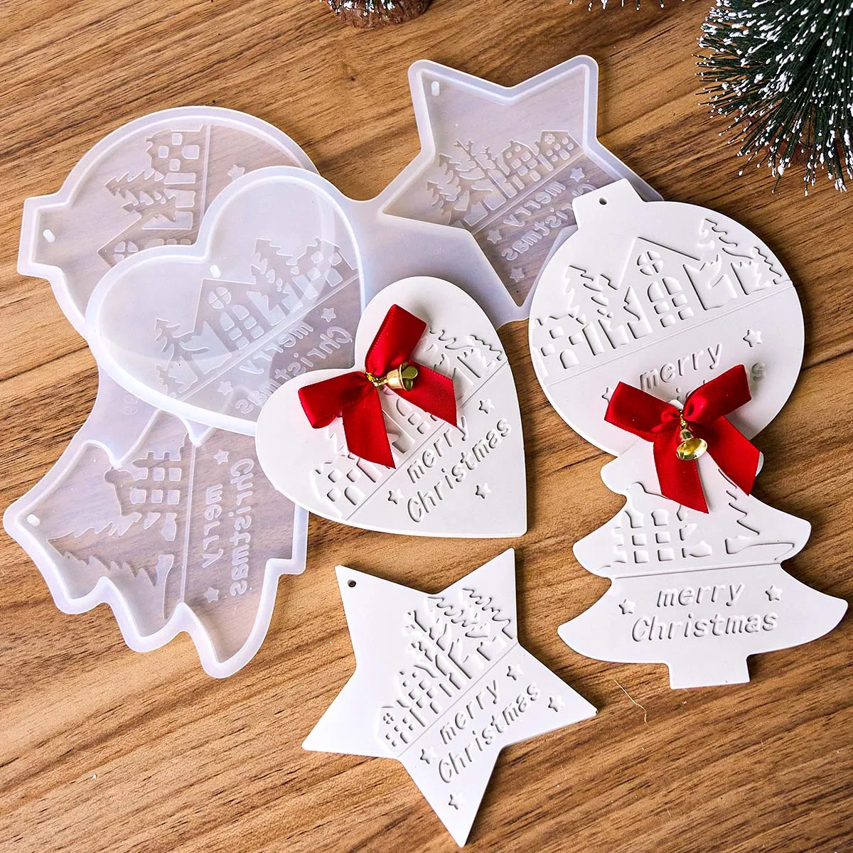 Christmas Heart Round Tree Star-Shaped Hanging Ornament Silicone Mold DIY Cement Plaster Clay Craft for Home Decor Craft Gift