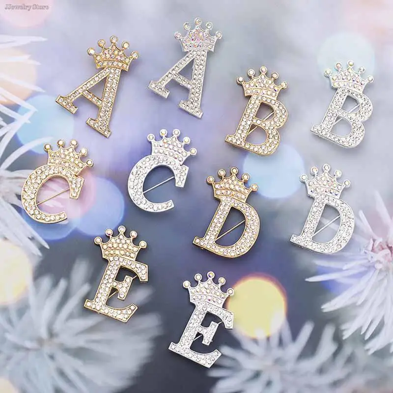 New 26 Letters A-Z Brooch Rhinestones Crystal Gold Color English Alphabet Metal Pins Cute Jewelry Accessories Christmas Gift