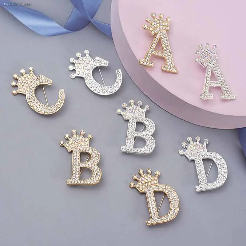 New 26 Letters A-Z Brooch Rhinestones Crystal Gold Color English Alphabet Metal Pins Cute Jewelry Accessories Christmas Gift