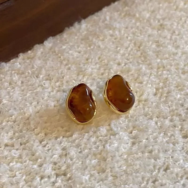 Maillard French Amber Color Irregular Geometric Stones Stud Earrings for Women Simple Unique Girl Jewelry Christmas Gift