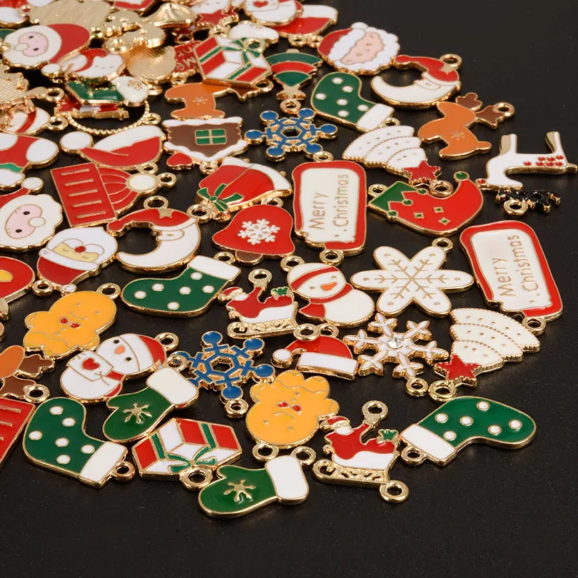 30/50/100pcs High Quality New Christmas Day Charms Santa Claus/Fawn/Snowflake Winter Christmas Carnival Jewelry Diy Earring Make