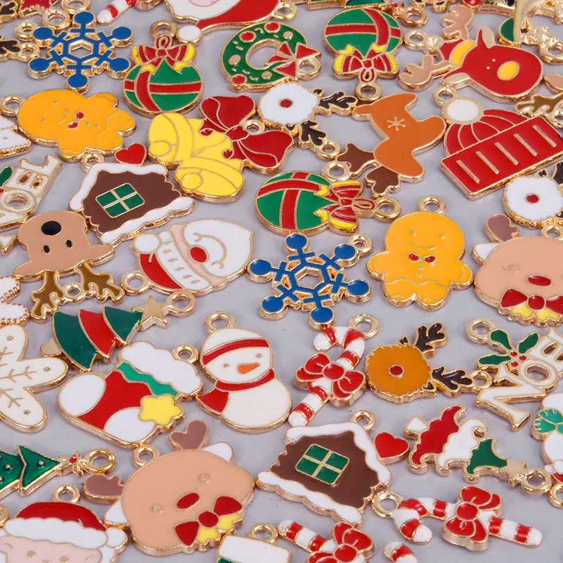 30/50/100pcs High Quality New Christmas Day Charms Santa Claus/Fawn/Snowflake Winter Christmas Carnival Jewelry Diy Earring Make