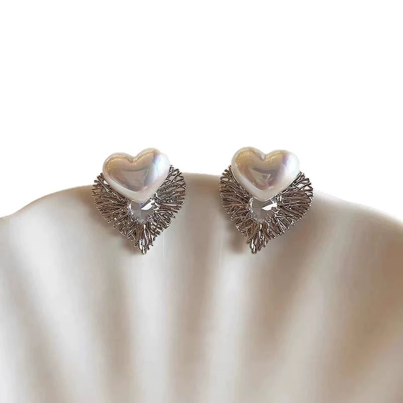 Metal Wing Heart Imitation Pearl Geometry Stud Earrings For Women Jewelry Simple Wedding Christmas Girl Gift Jewelry Wholesale