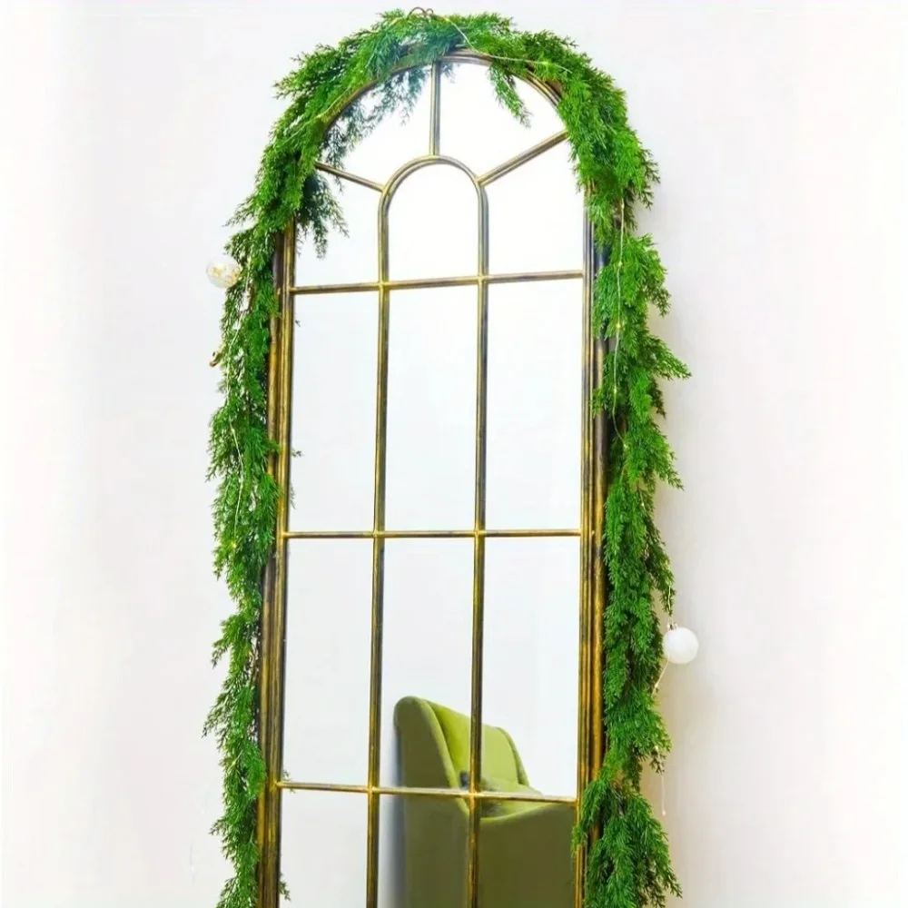 1 piece of Christmas pine wreath, artificial pine wreath, wall hanging type, wall decoration, Christmas decoration item