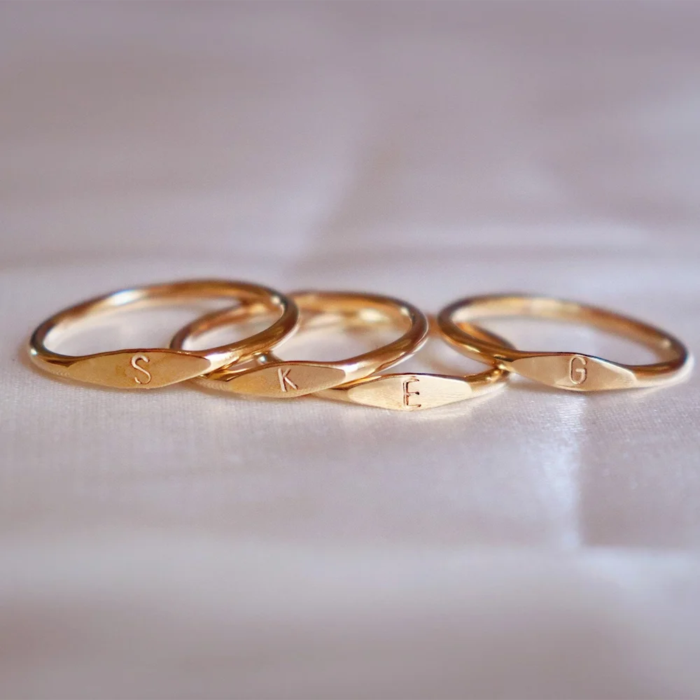 Fashion Initial Signet Ring 7 Size Gold Color Dainty Rings Women Stainless Steel Letters Wedding Christmas Jewelry Accessories