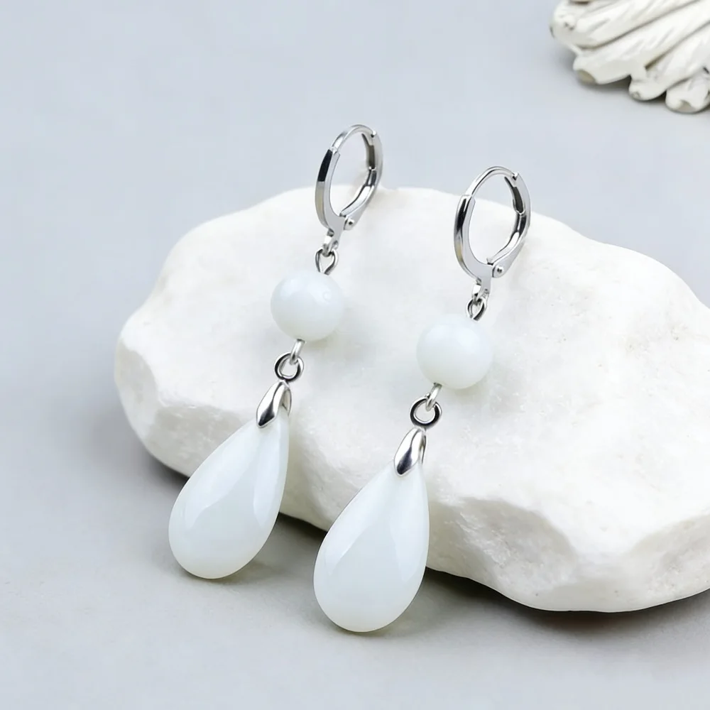 Green water droplet pendant earrings, crystal clear ice red water droplet design, vintage long women's earrings, Christmas gift.