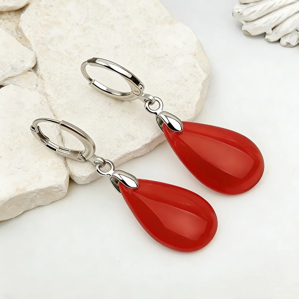 Green water droplet pendant earrings, crystal clear ice red water droplet design, vintage long women's earrings, Christmas gift.