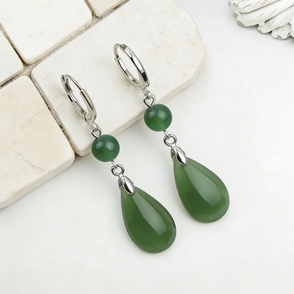 Green water droplet pendant earrings, crystal clear ice red water droplet design, vintage long women's earrings, Christmas gift.