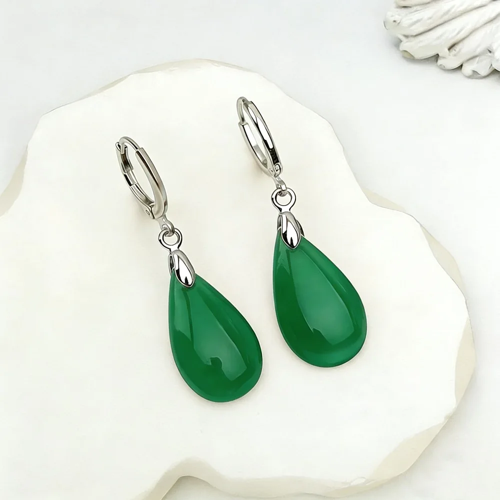 Green water droplet pendant earrings, crystal clear ice red water droplet design, vintage long women's earrings, Christmas gift.