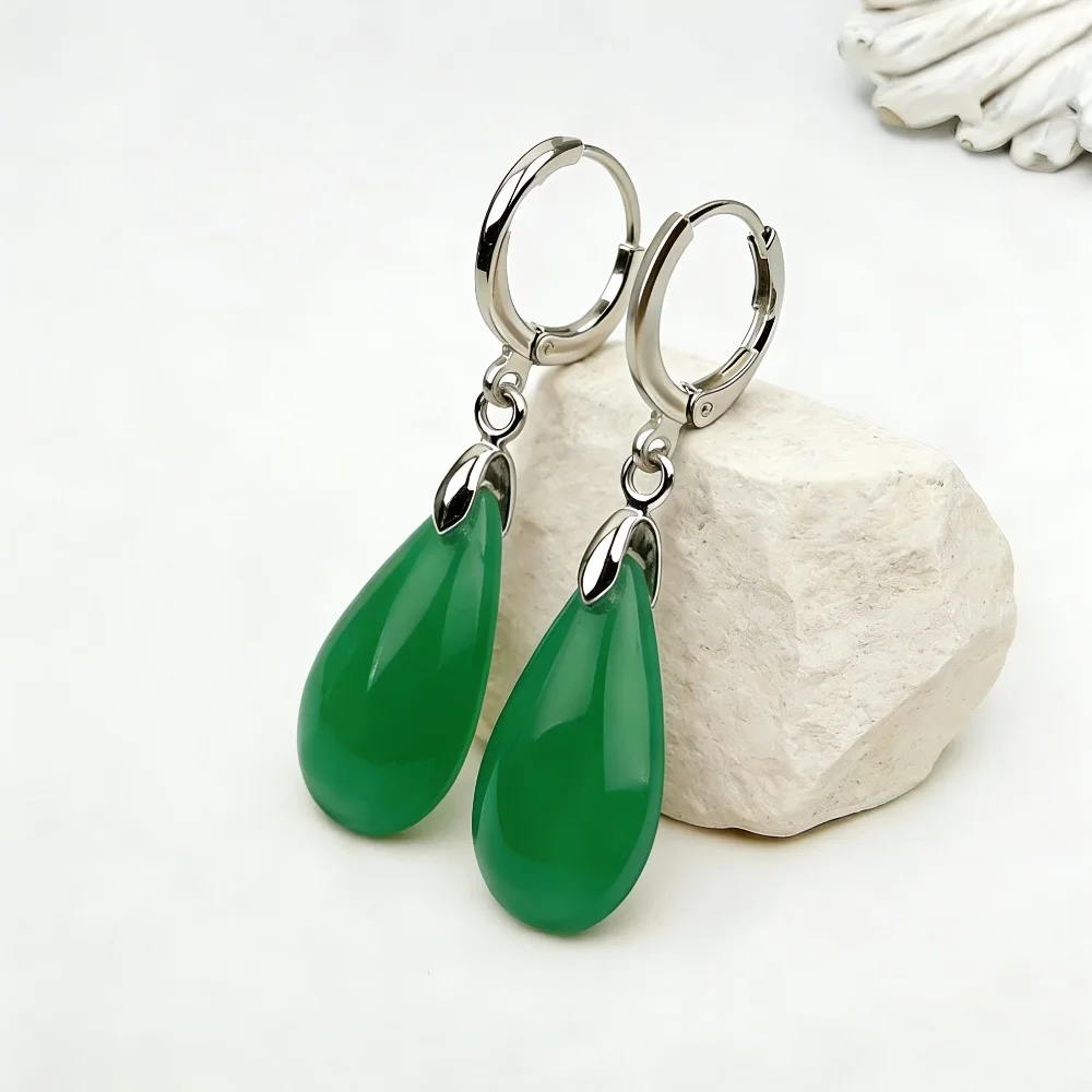 Green water droplet pendant earrings, crystal clear ice red water droplet design, vintage long women's earrings, Christmas gift.