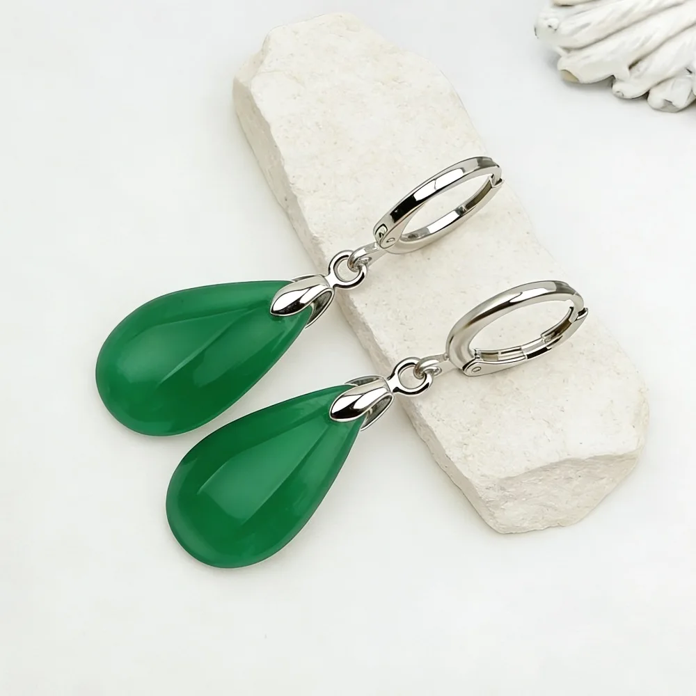Green water droplet pendant earrings, crystal clear ice red water droplet design, vintage long women's earrings, Christmas gift.