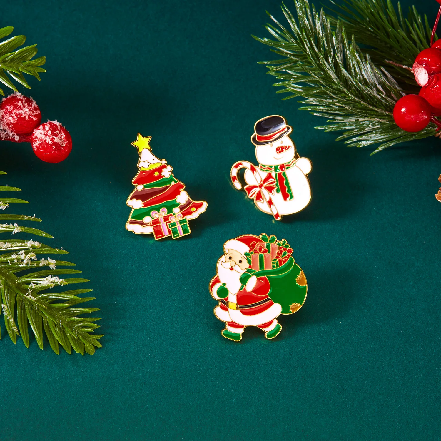 3pcs/set Christmas Brooch For Women Men Santa Claus Bell Elk Snowflake Xmas Tree Snowman Enamel Pins New Year Festival Gifts