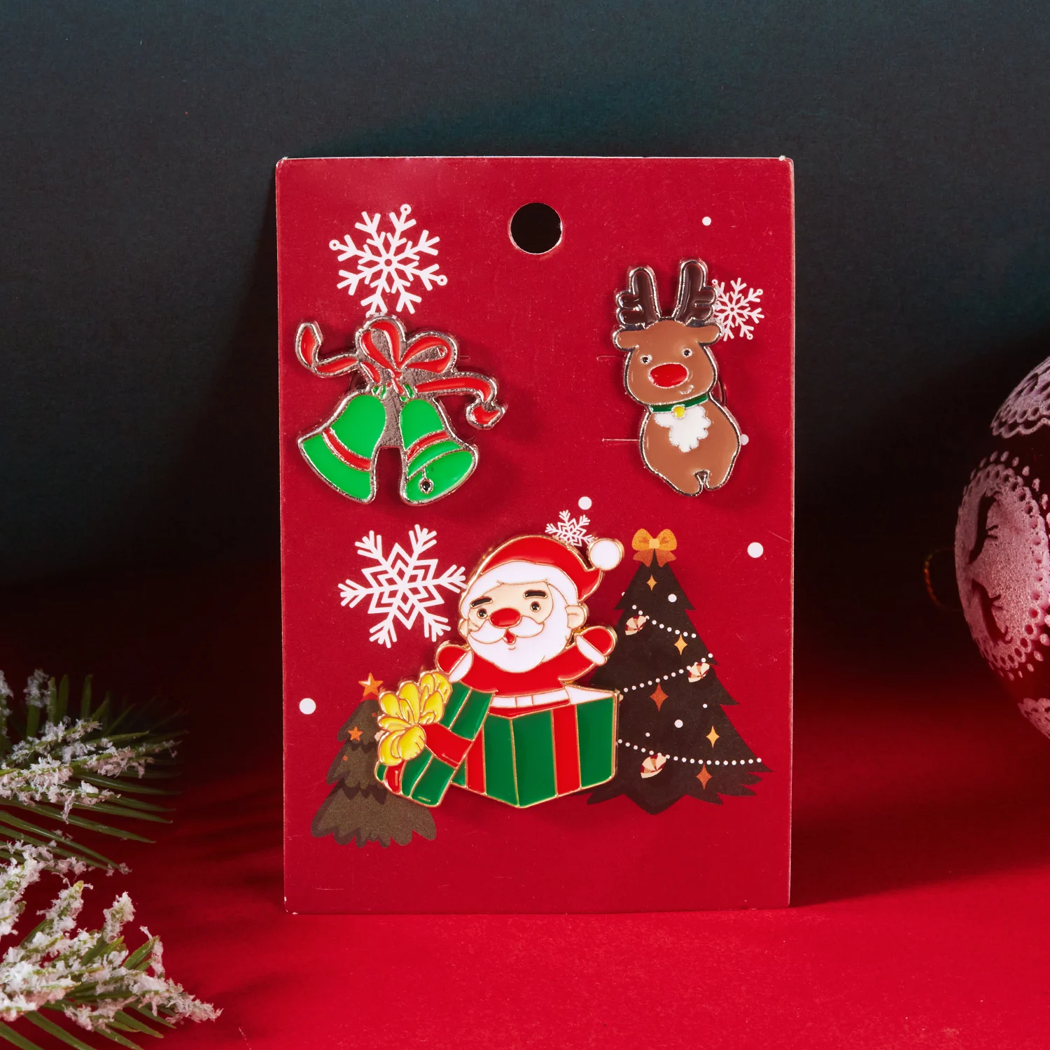 3pcs/set Christmas Brooch For Women Men Santa Claus Bell Elk Snowflake Xmas Tree Snowman Enamel Pins New Year Festival Gifts