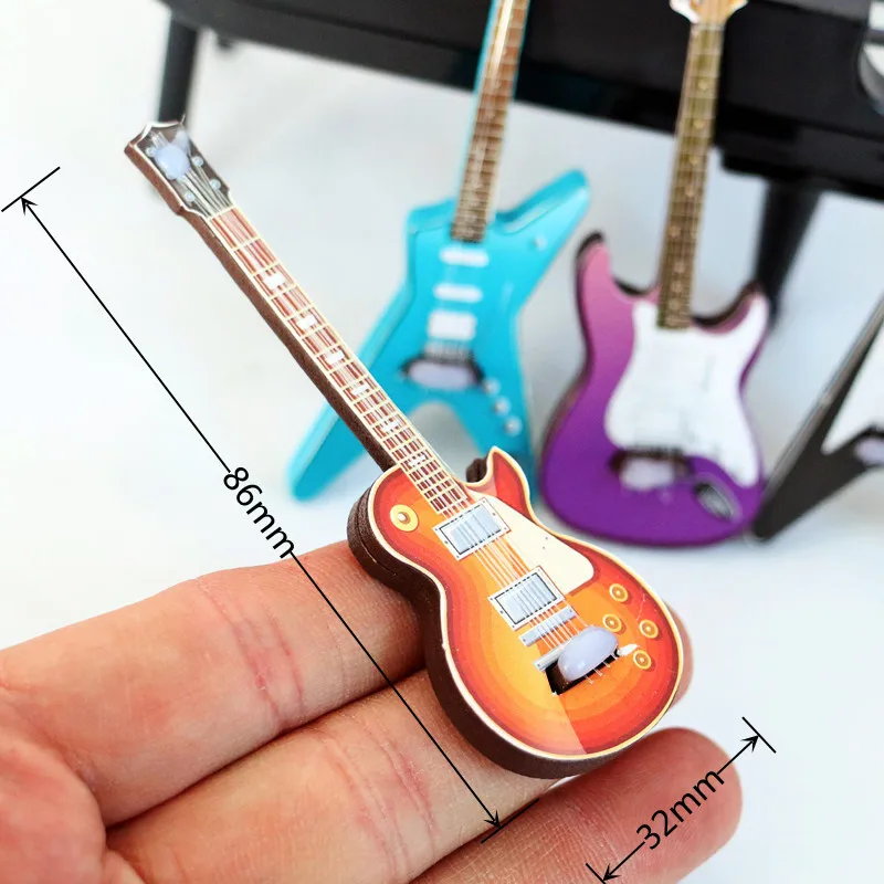 1Pc Dollhouse Mini Christmas Wood Grain Violin Instrument Simulation Popular Guitar Miniature Home Scene Model Decor Accessories