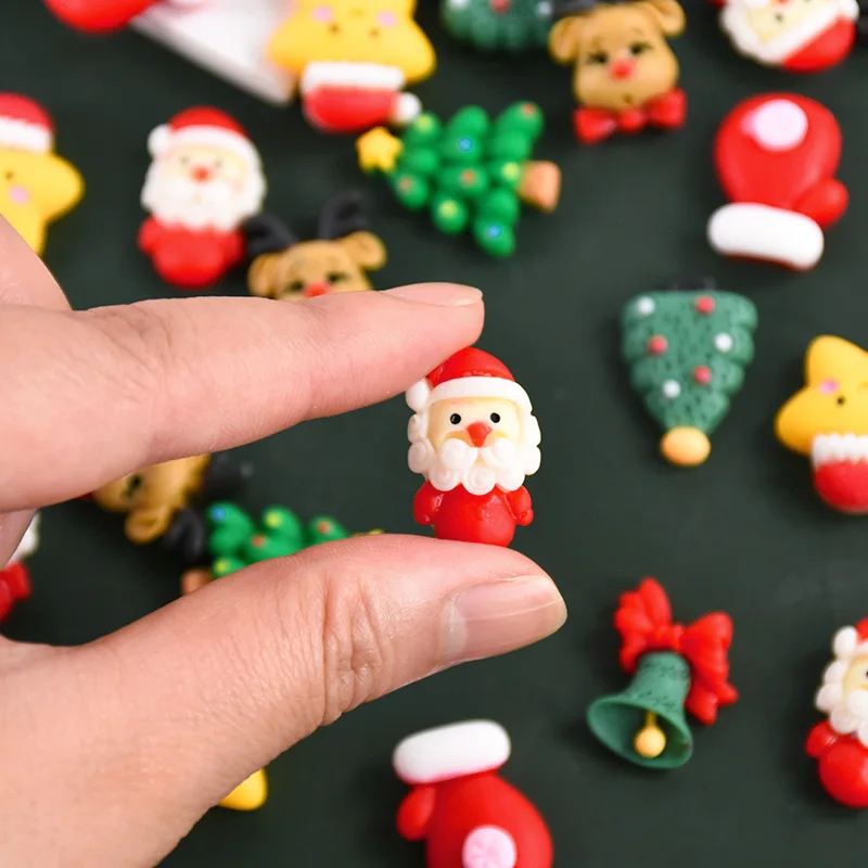 20pcs Mini Christmas Resin Figurine Crafts Cute Reindeer Xmas Tree Santa Claus Flatback Cabochon Ornaments DIY New Year Gifts