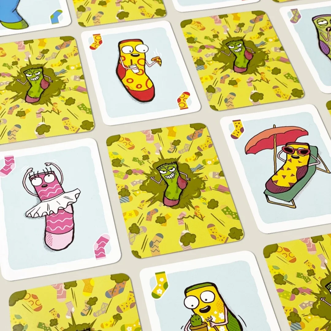 《Stinky Sock:A Card Game》, Russian Version of the Board Game, Card Game, Interactive Board Game, Ideal Game for Parties, Game for Finding Fun, Suitable as a Christmas or Halloween Gift