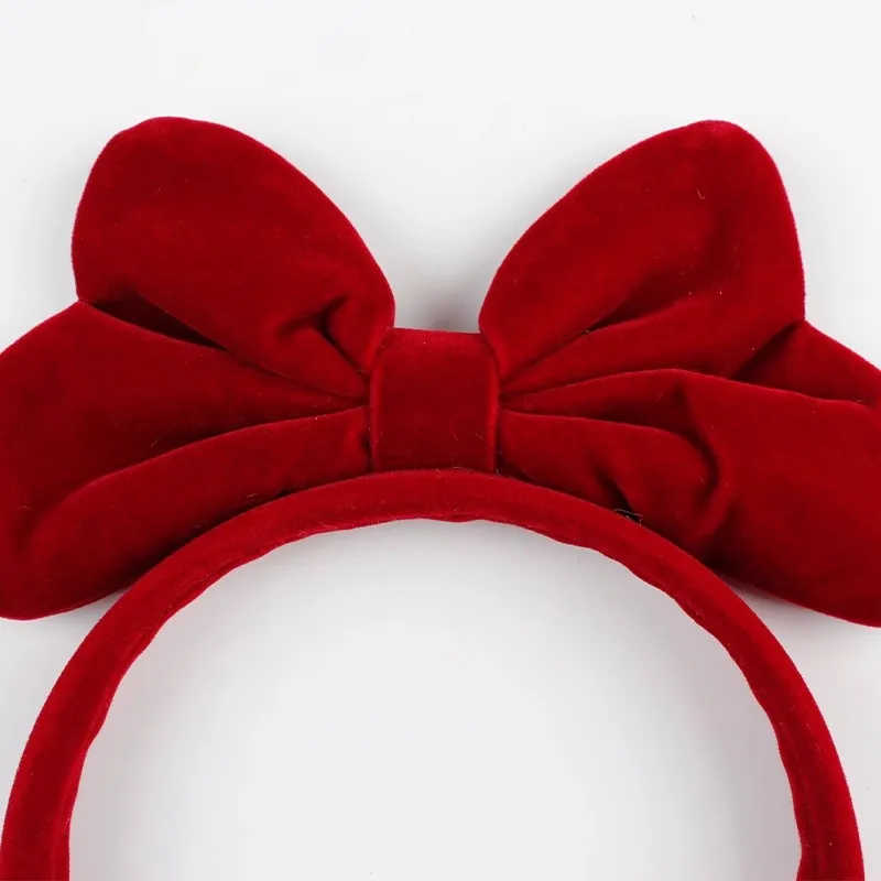 Red Bow Headband for Women, Large Three-Dimensional Bow Headband with Velvet Texture, Vintage Elegant Hair Accessory, Sweet Versatile Hair Accessory for Adults, Soft Fabric-Wrapped Headband, Suitable for Holiday Parties, Dates, Weddings, Guests, Daily Commuting, Photo Shoots, New Year and Christmas Outfits, Red Hair Accessory with Fluffy Three-Dimensional Bow Decoration, Soft and Elegant Headpiece Suitable for Long Hair, Short Hair, Braided Hair, Matching with Sweaters, Dresses, Coats, Fashionable Simple French Style Styling Accessory, Recommended as a Gift