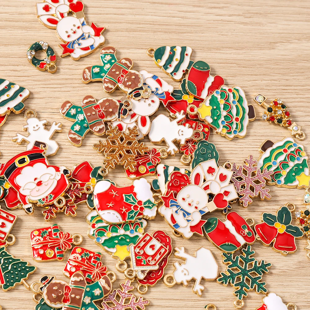 Tusember 10pcs Enamel Christmas Gingerbread House Charms for Christmas Necklaces Earrings Bracelets Pendant Craft