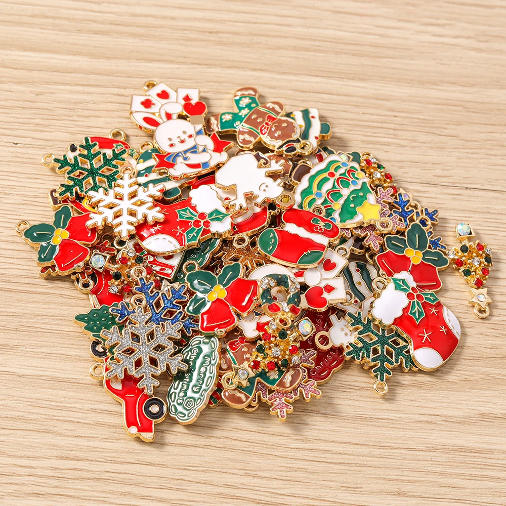 Tusember 10pcs Enamel Christmas Gingerbread House Charms for Christmas Necklaces Earrings Bracelets Pendant Craft