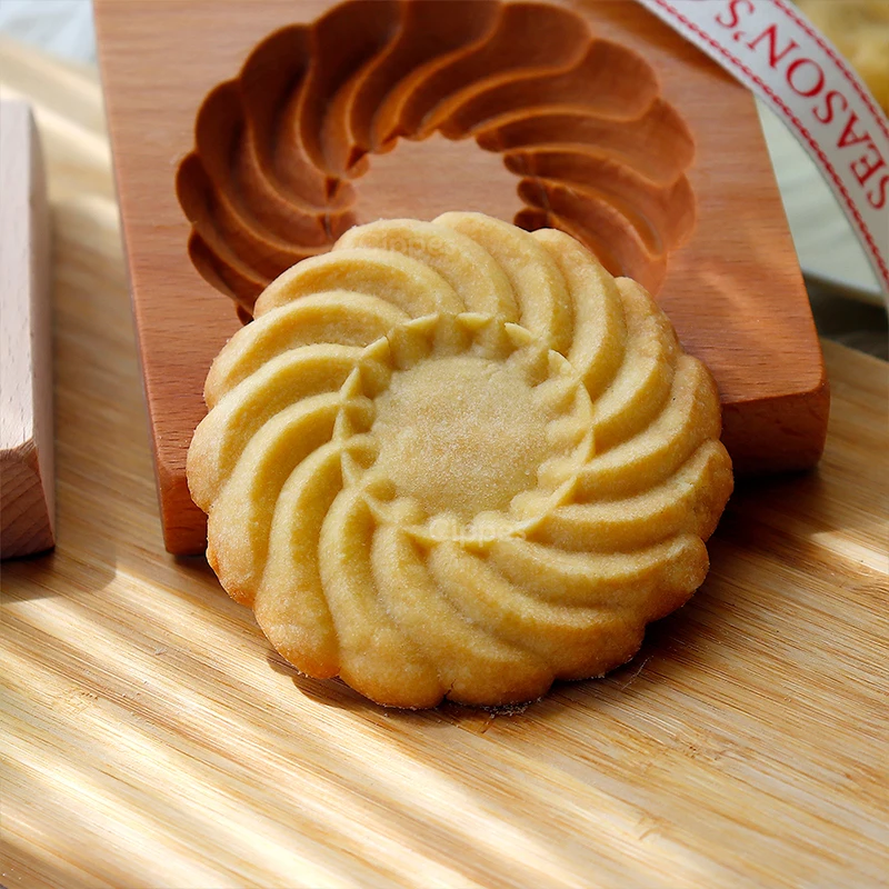3D Wooden Cookie Cutter Moulds for DIY Baking, Engraved Embossed Biscuit Molds, for Gingerbread Fondant Christmas Baking Molds