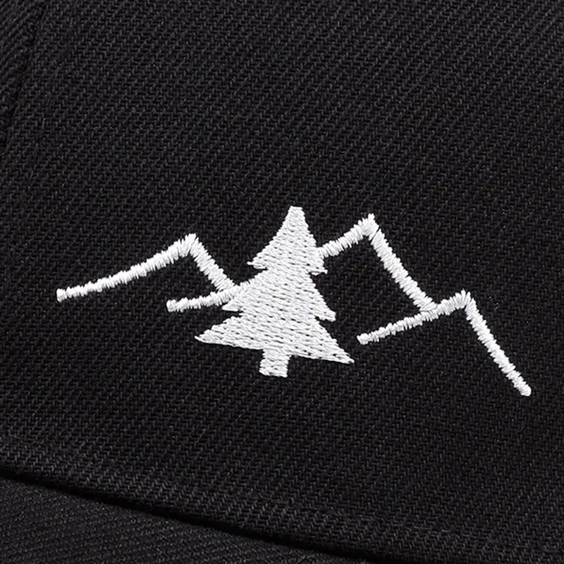 2026 New Fashionable Skateboarding Hat Christmas Tree Embroidered HipHop Hat Daily Leisure Sunshade Baseball Hat Unisex Mesh Hat