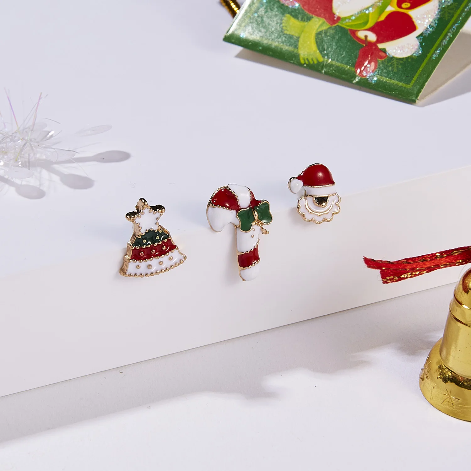 3pcs/set Merry Christmas Brooches Christmas Socks Christmas Tree Elk Enamel Badge Small Brooch Women Fashion Party Jewelry Gifts