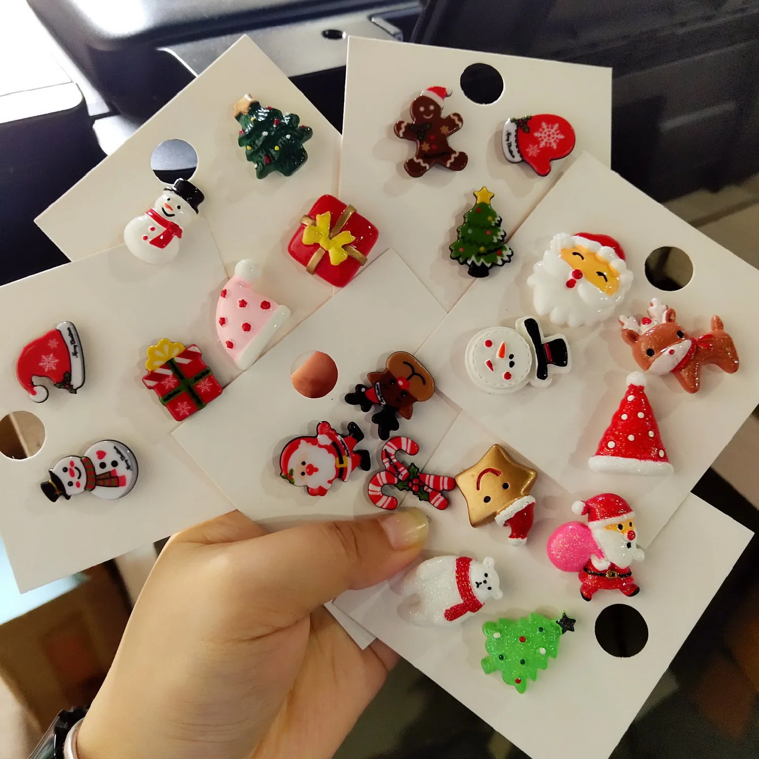 3pcs/set Merry Christmas Brooches Christmas Socks Christmas Tree Elk Enamel Badge Small Brooch Women Fashion Party Jewelry Gifts
