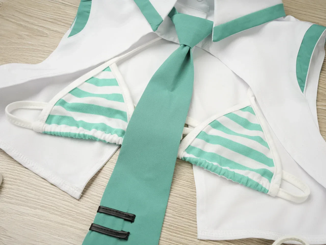 Anime Game Miku Cosplay Miku Formula Suits Cosplay Costume Girl Snow Christmas Roleplay Uniforms Bikini Set Cosplay