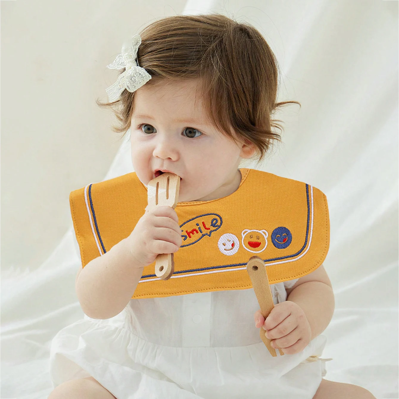 3Pcs Baby Crown Waterproof Saliva Bibs, 360 ° Rotatable Design - Specially Designed for Drooling Babies, Prevents Wetting of Clothes. Made of Pure Cotton with Exquisite Embroidery Craftsmanship. the Perfect Gift for Babies for Parties, Christmas, Thanksgiving, and New Year.
