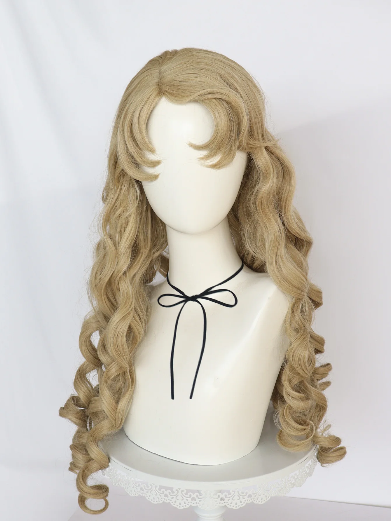 Synthetic 26inch Princess Curly Wavy Long Brown Sleeping Beauty Aurora Cosplay Wig for Halloween Christmas School Thanksgiving