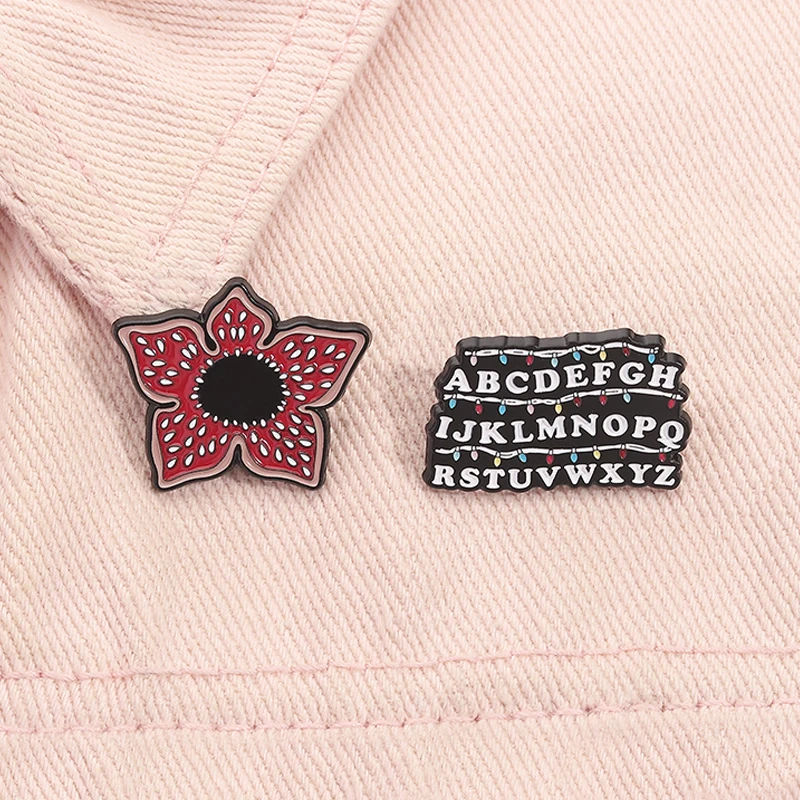 Sci-fi Horror American TV Series Enamel Pin Red Cannibal Flowers Christmas Lights Mug Brooches Lapel Badge Jewelry Gifts