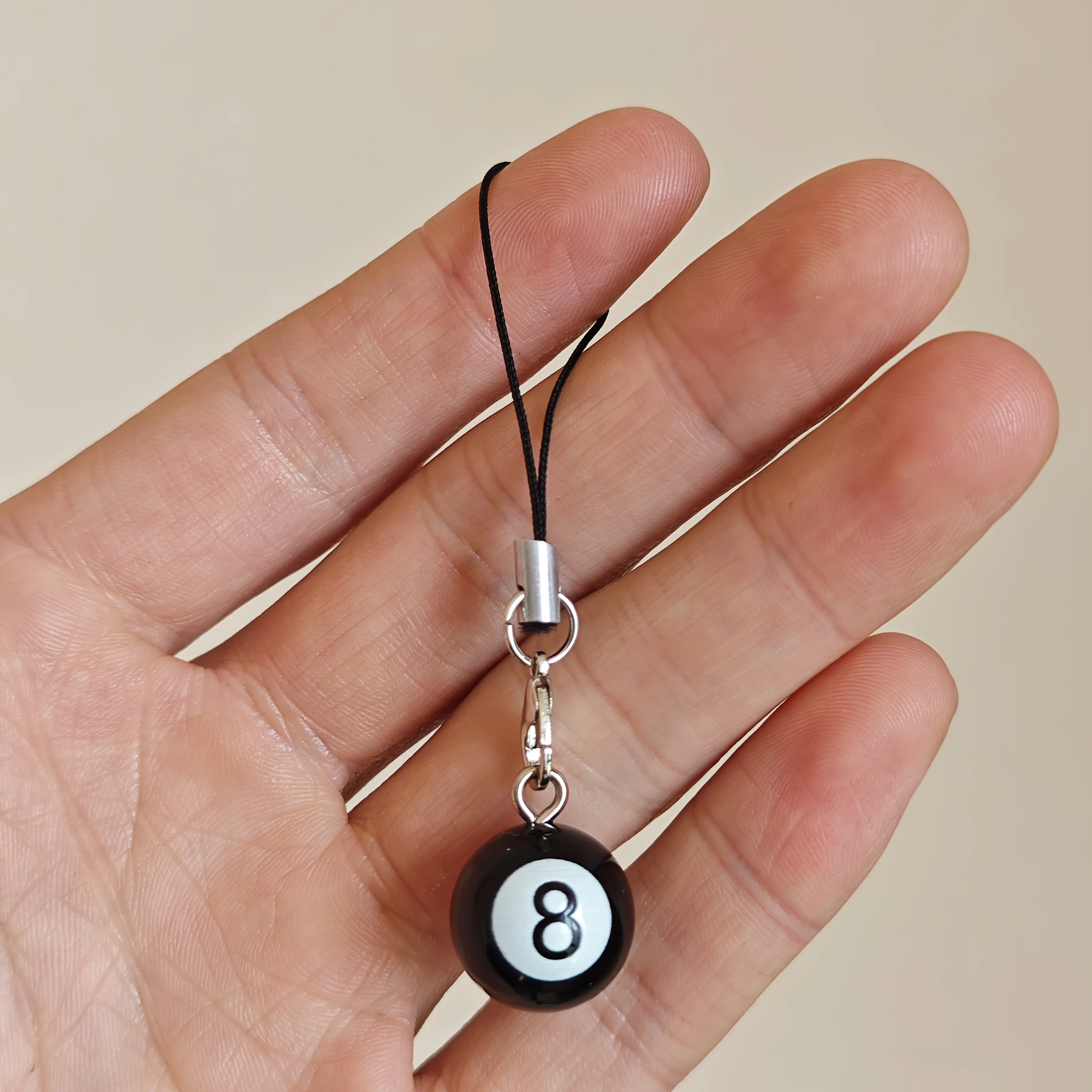 Billiard 8-Ball Phone Lanyard Decoration, Universal Phone Accessory, Ccd Camera Card Holder Lanyard - 1 Piece Anti-Loss Accessory Lanyard, Gift for Billiard and Snooker Enthusiasts, Men's Gift, Christmas Holiday Gift