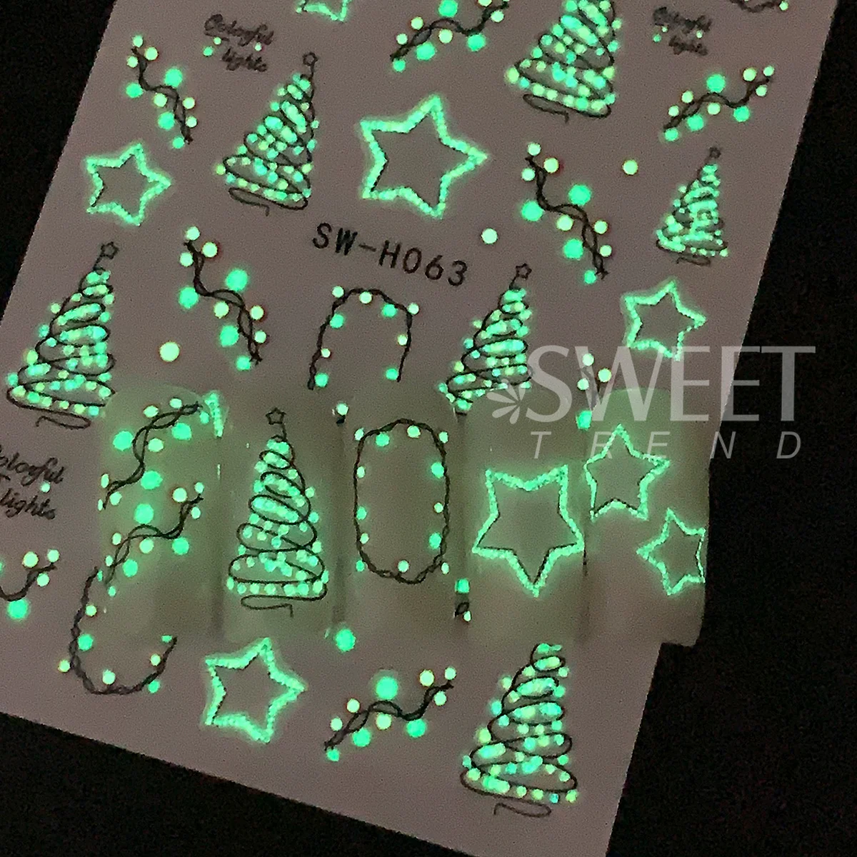 2pcs Luminous Christmas Light Nail Sticker Simple Xmas Tree Star Adhesive Decals Glow In The Dark Night Creative Winter Manicure