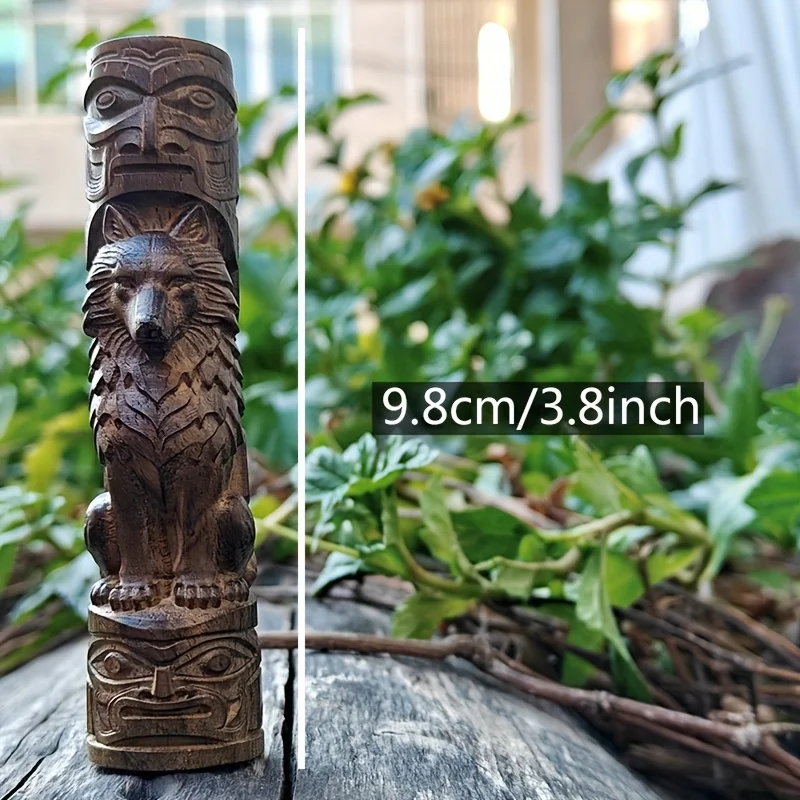 Handcrafted Wooden Wolf Totem Sculpture, a Decorative Craft Item Suitable for Creative Home Desktop Decorations, Creative Desktop Ornaments, Party Decorations, Housewarming Gifts, Indoor Decorations, Tabletop Decorations, Christmas Decorations, and Statue Ornaments