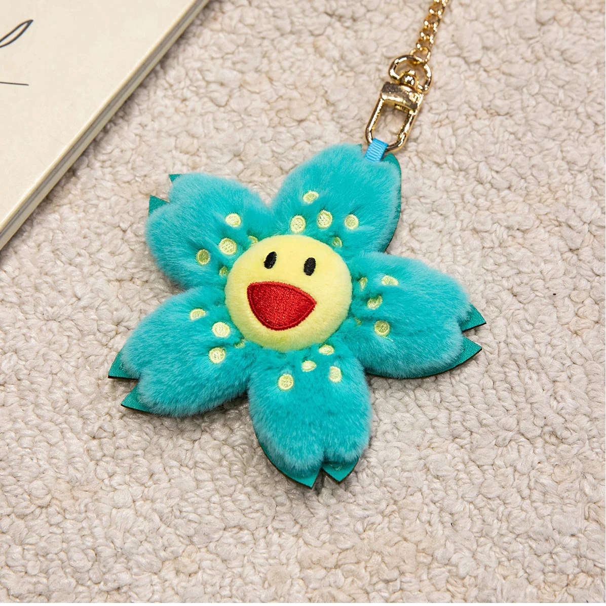Cute Sunflower Plush Keychain Toy Stuffed Flower Soft Doll Small Pendant Keychain Fashionable Backpack Pendant Christmas Gift